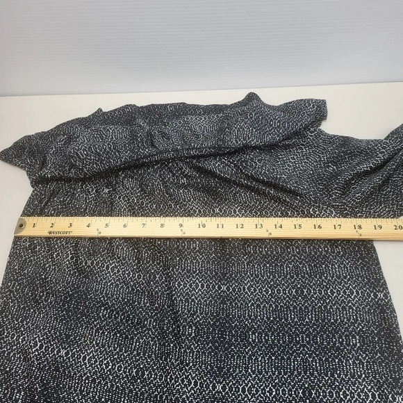 VELVET By Graham & Spencer Black & White One Shoulder Ruffle Anywhere Dress Sz M - Picture 10 of 12